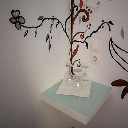 ιlias Apartment *